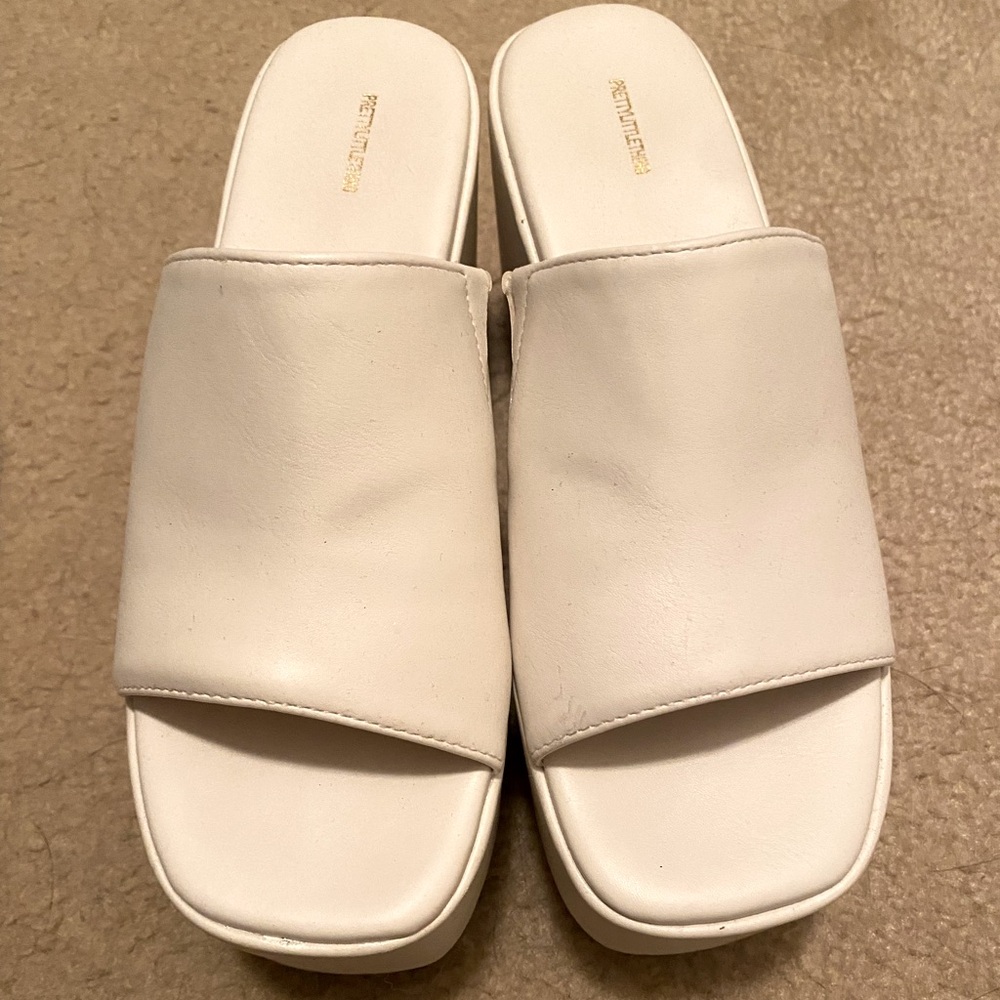 Pretty Little Thing Platform Sandals